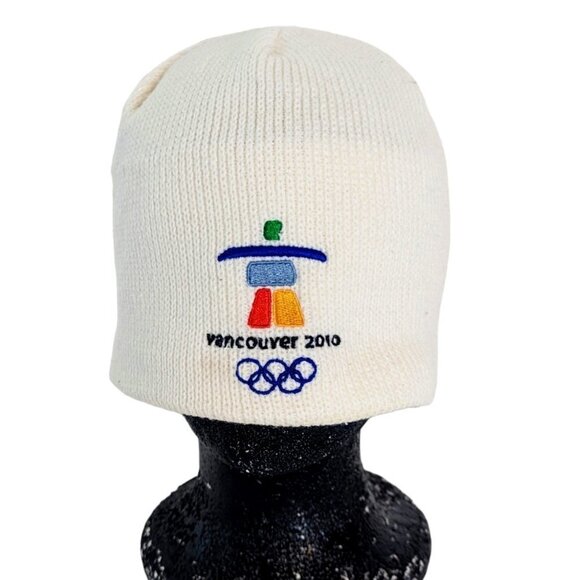 Official 2010 Vancouver Olympics Hat Beanie White Fleece Lined Embroidered Retro - Picture 1 of 6